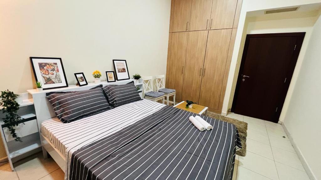 דובאי Beautiful Bedroom In Al Barsha Near Mashreq Metro מראה חיצוני תמונה