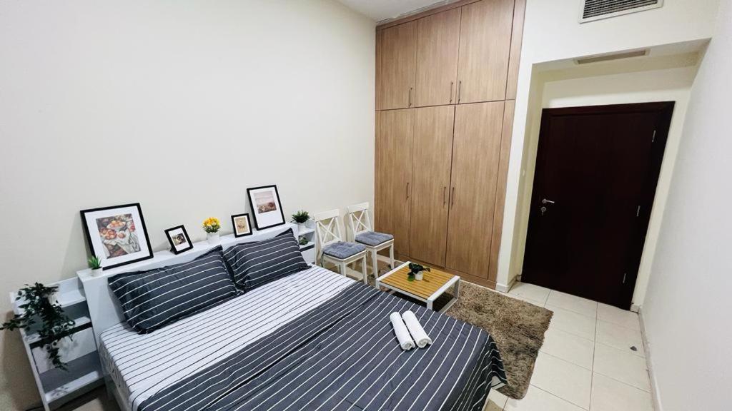 דובאי Beautiful Bedroom In Al Barsha Near Mashreq Metro מראה חיצוני תמונה